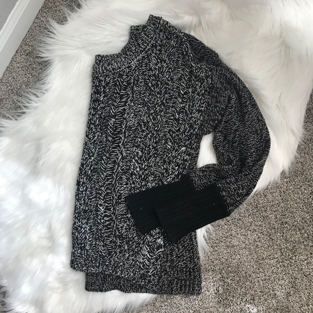 Cozy American Eagle Sweater 🎉